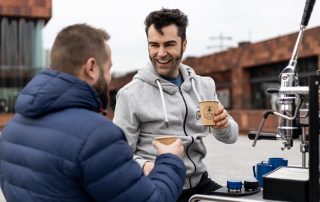 Koffiebonen malen? Dat is dan twintig seconden trappen.